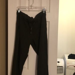 Olive on the fly pants